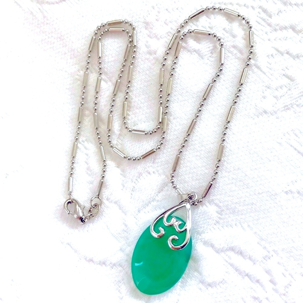 Natural agate necklace